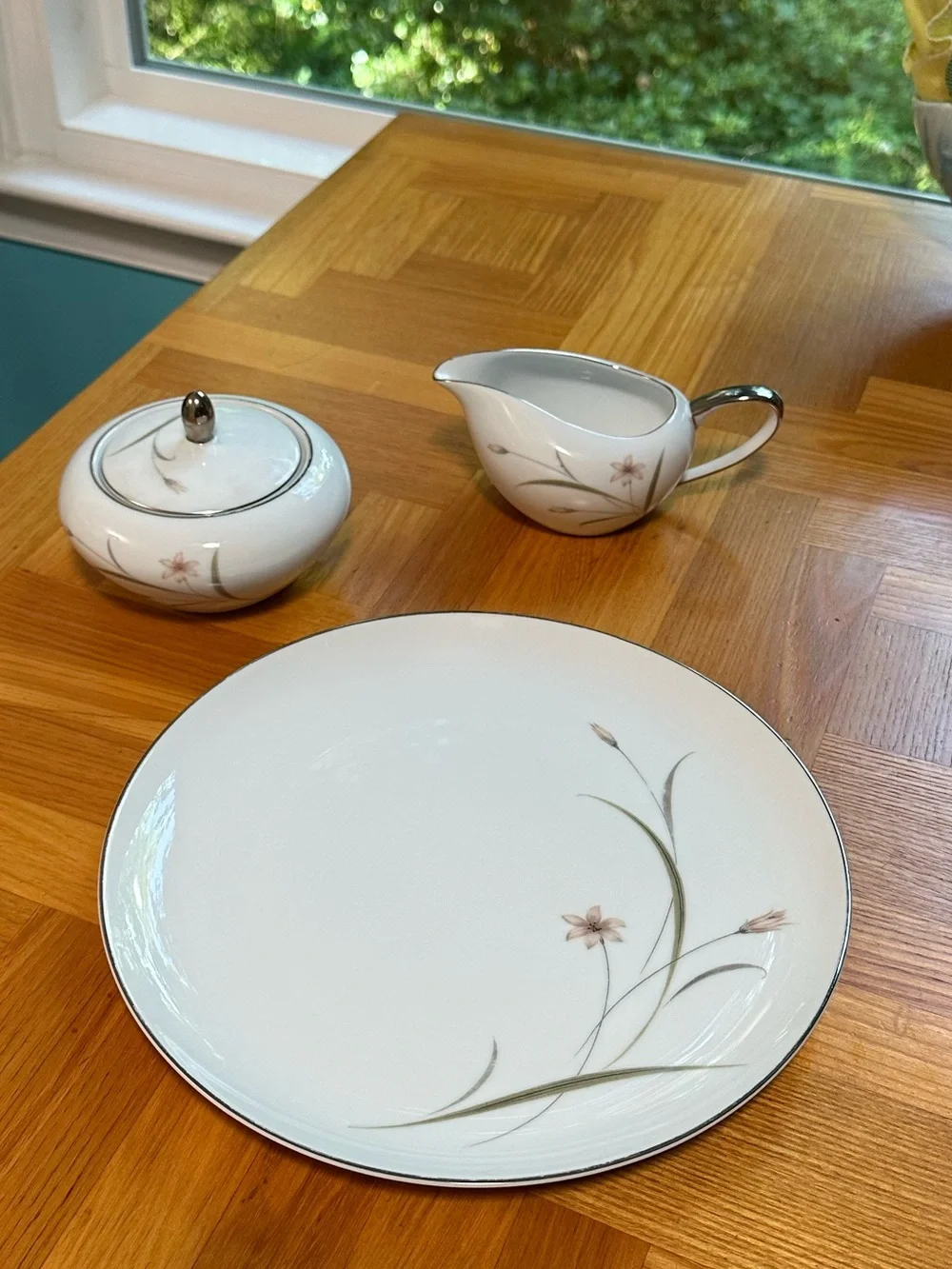 Floral Vintage 70/80s Discontinued “Astrea” Mikasa Pink Flowers 4-Pc Serving Set